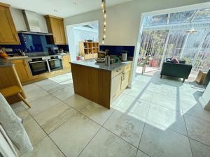 Kitchen-Diner- click for photo gallery